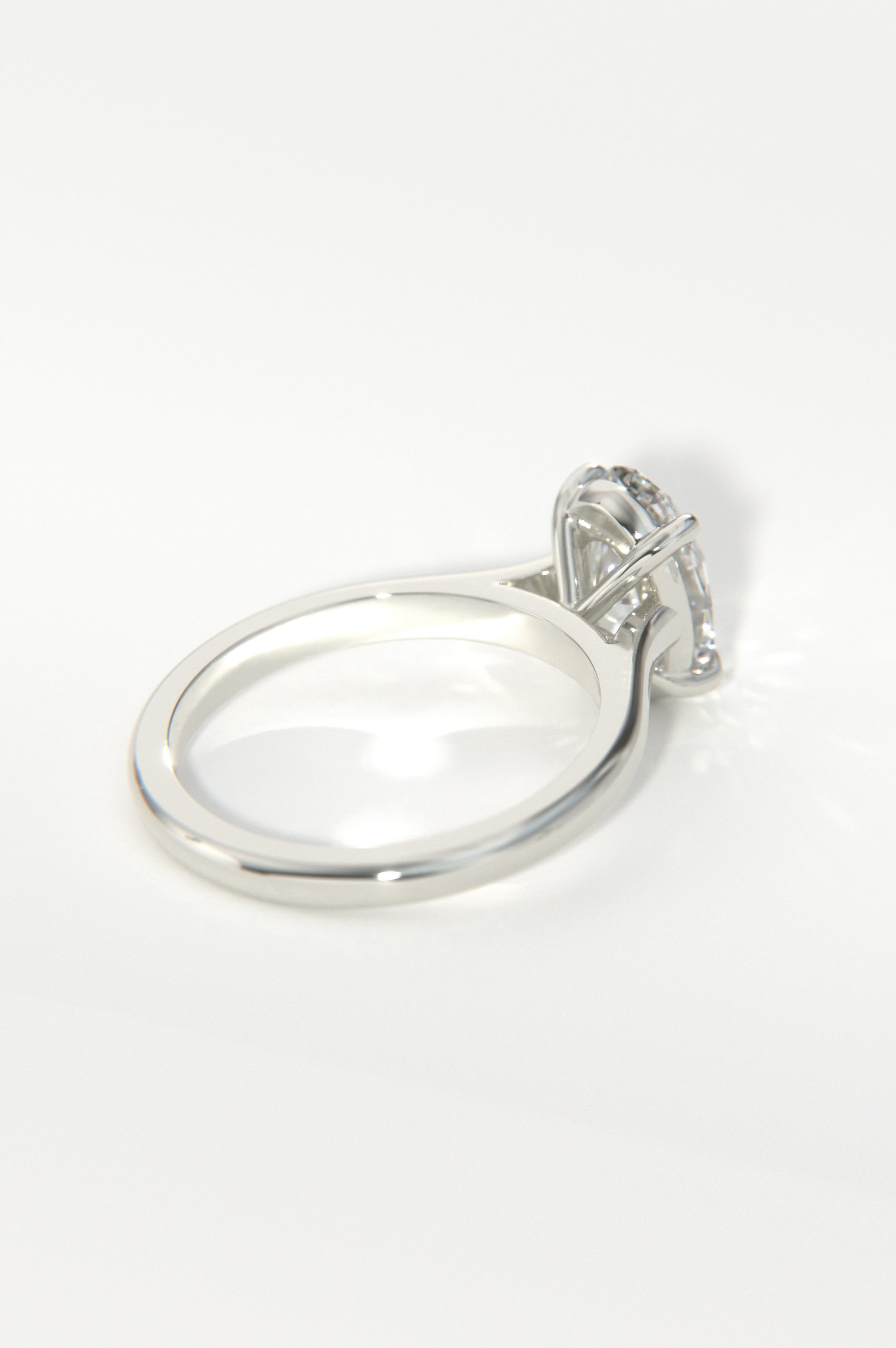 Origin - Oval White