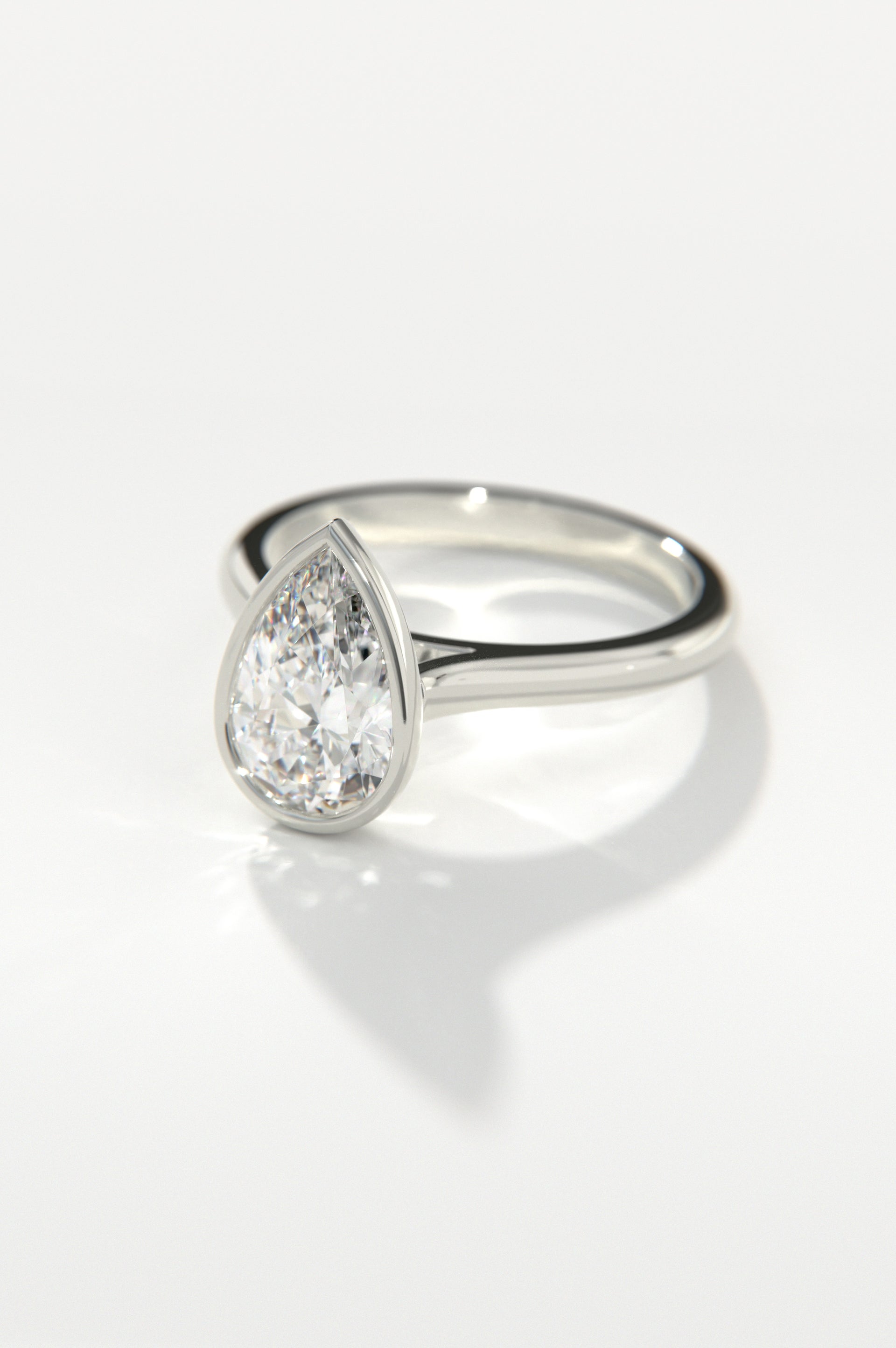 Studio - Pear White