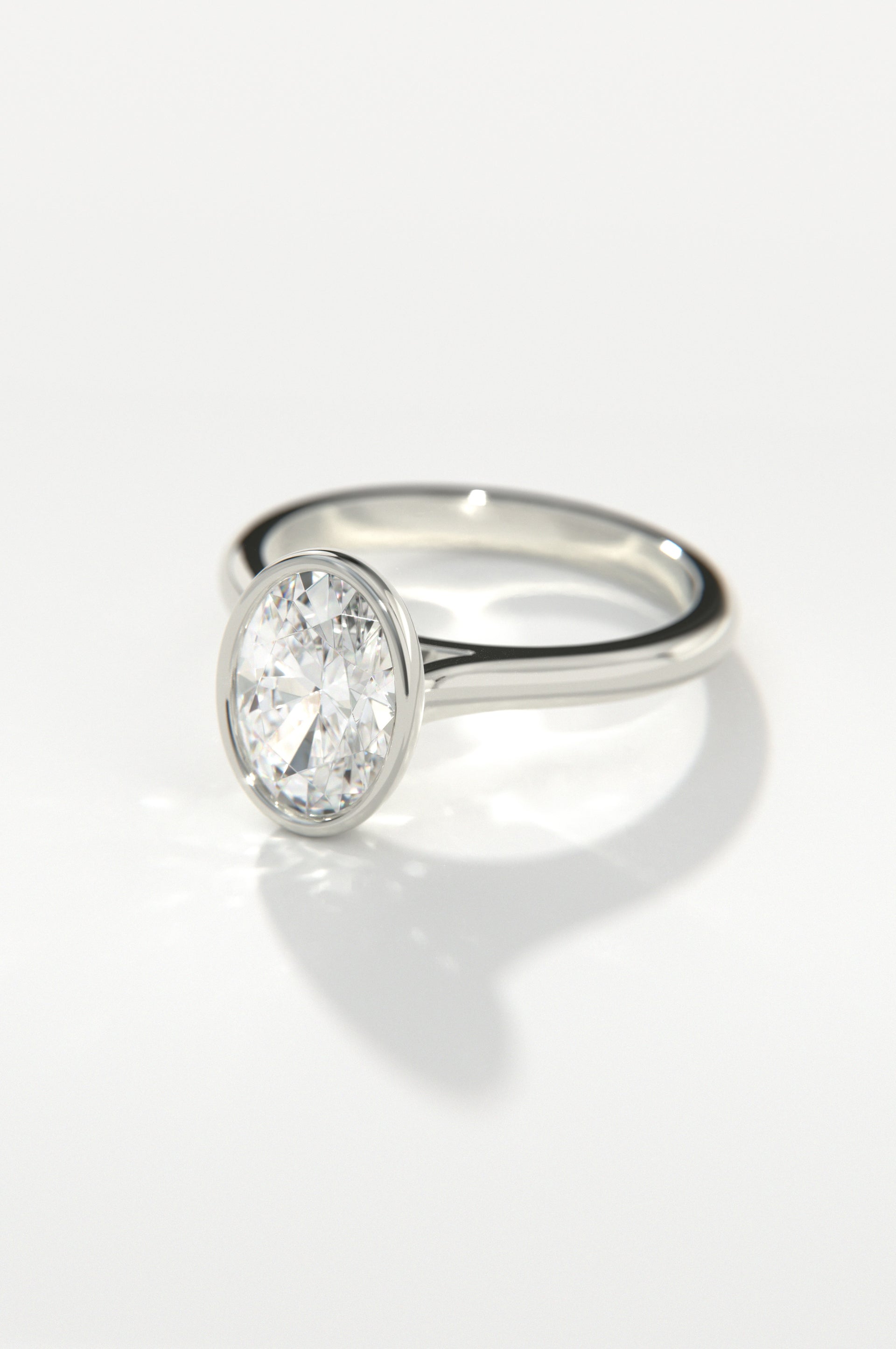 Studio - Oval White