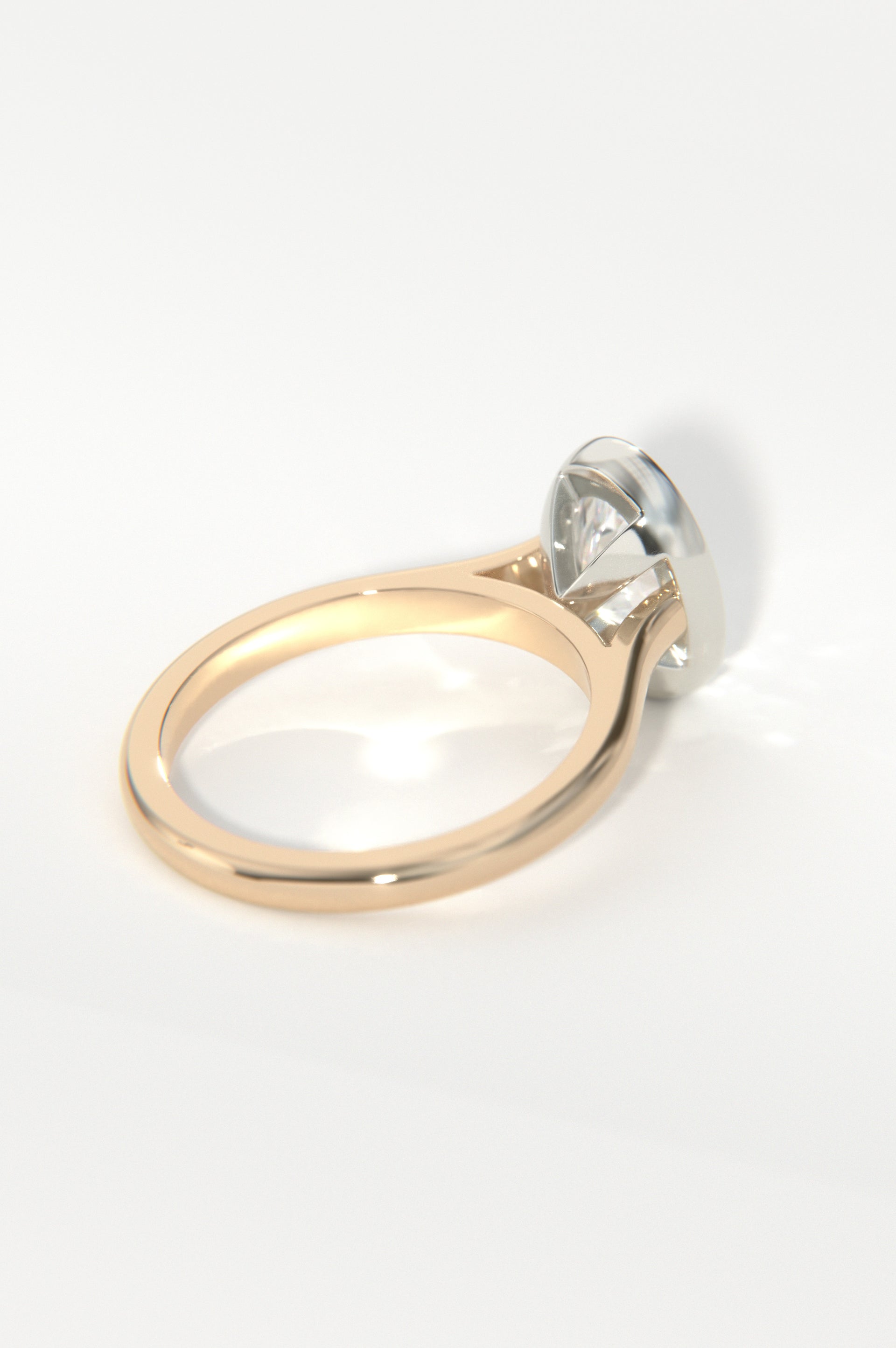 Studio - Oval Rose Two-Tone