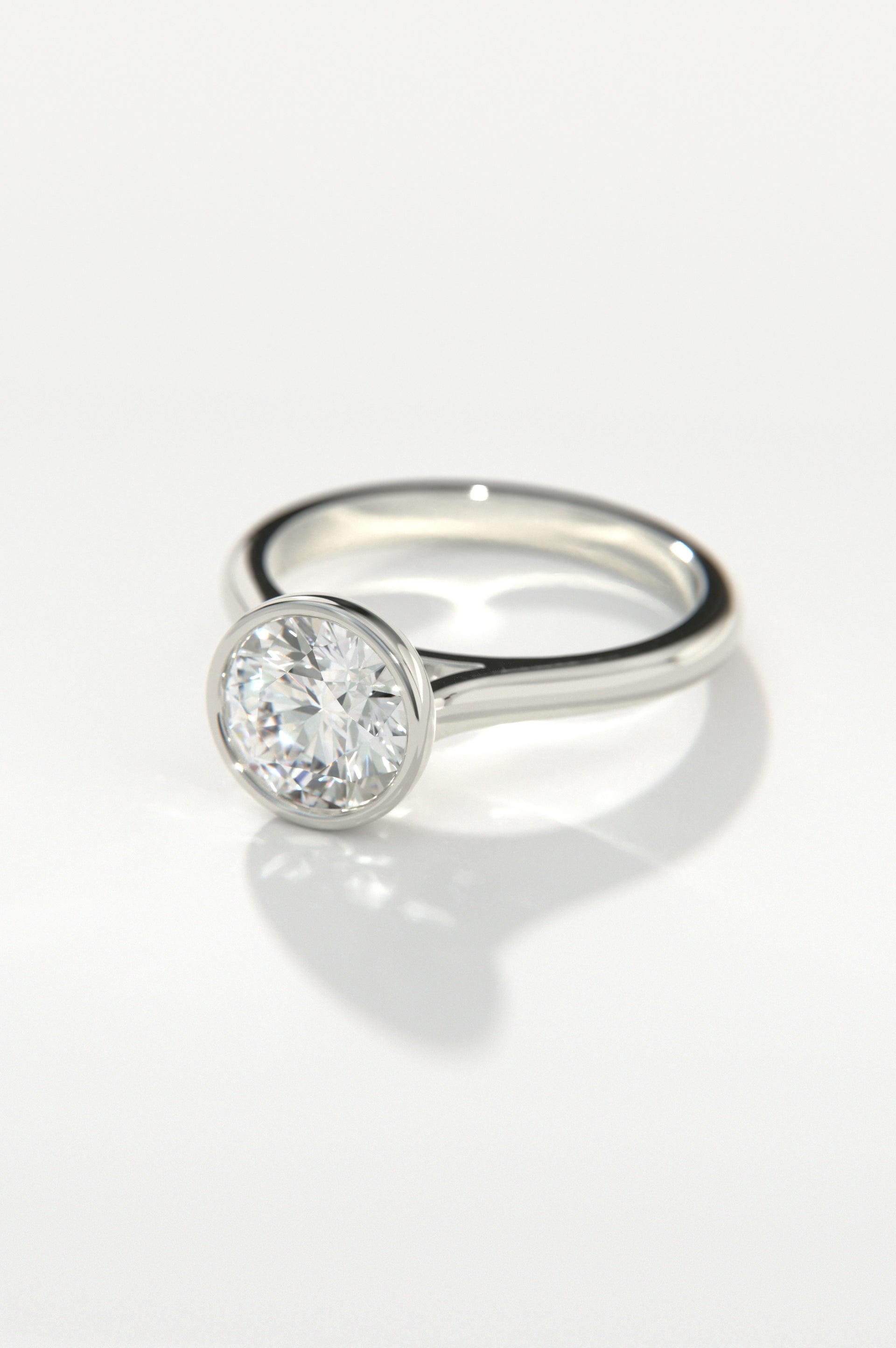 Studio - Round White