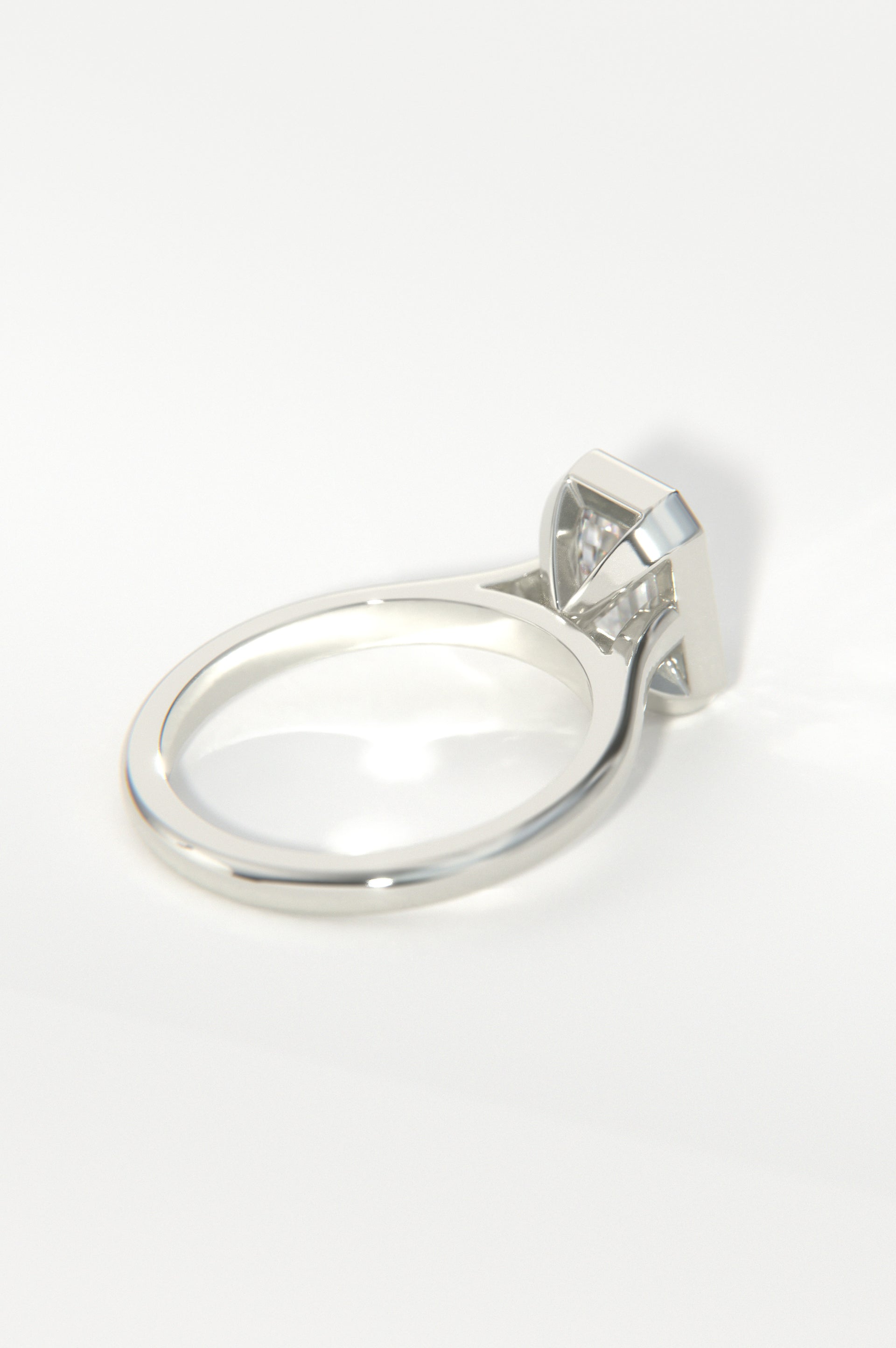 Studio - Emerald White