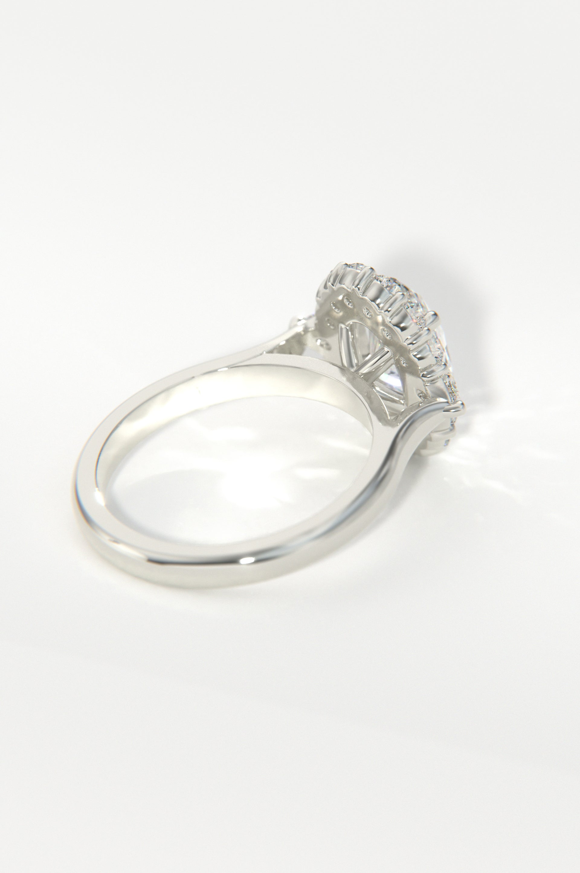 Diadem White
