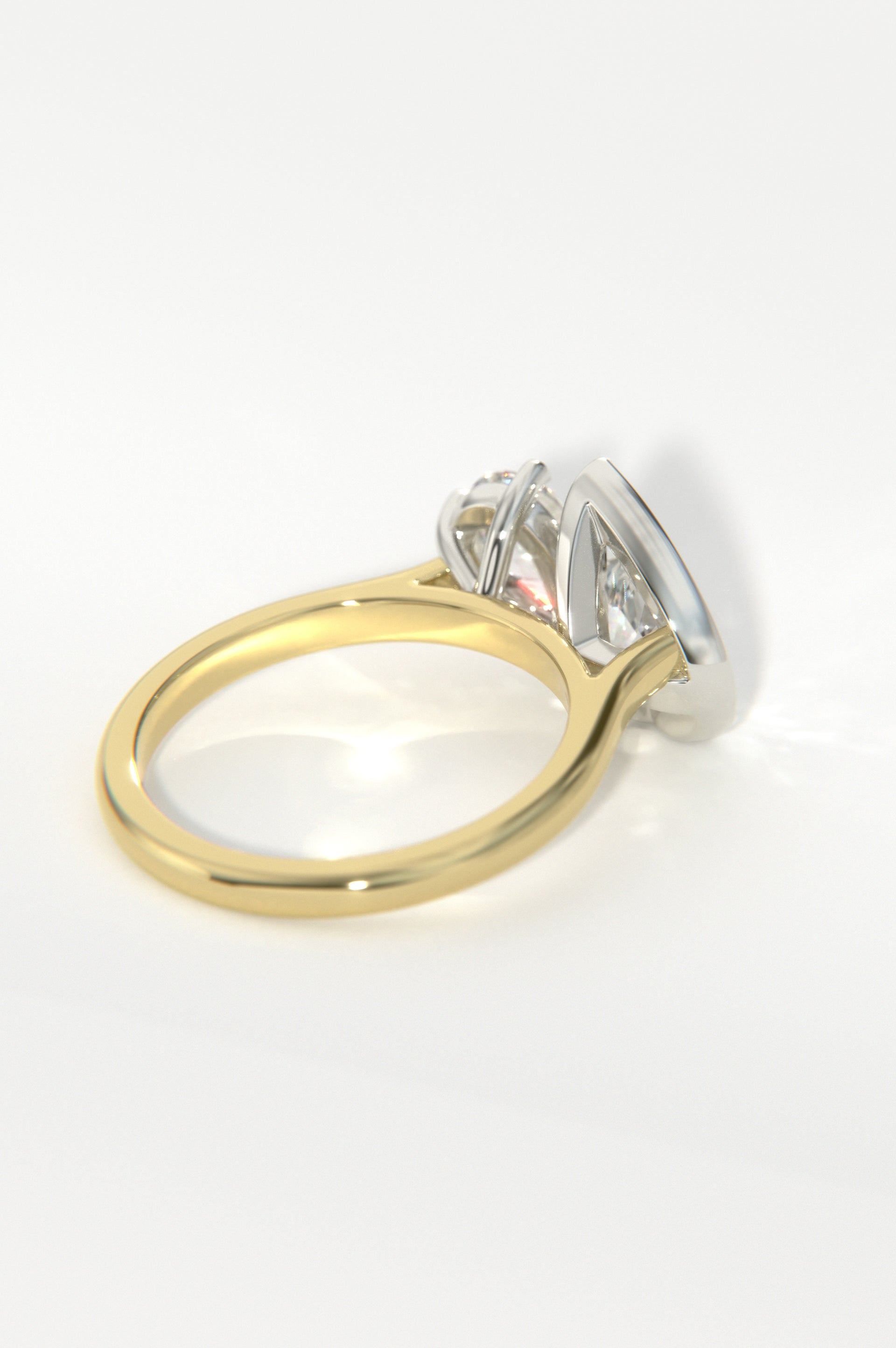 Cascade Yellow Two-Tone
