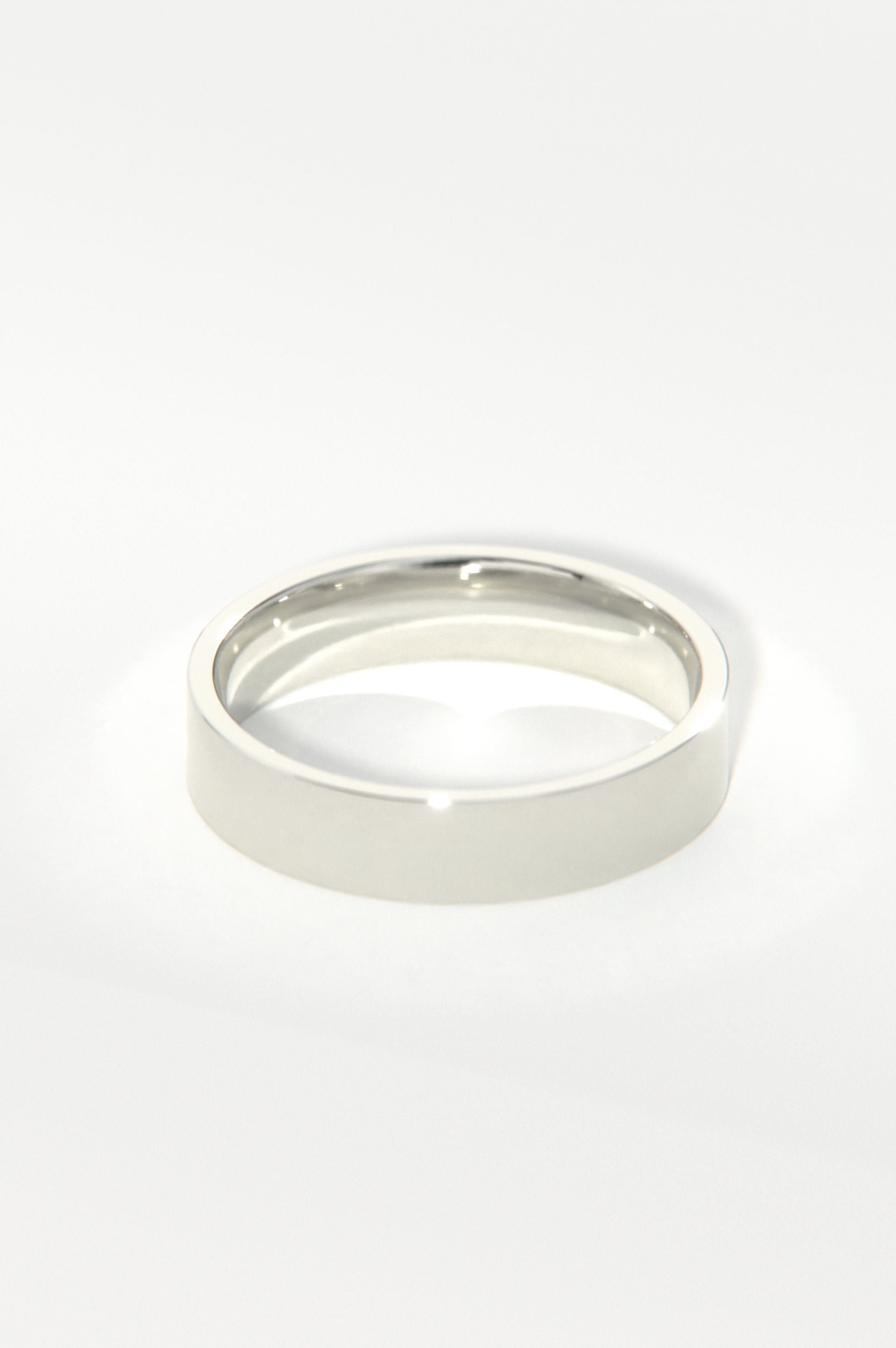 Sailor - Polished White