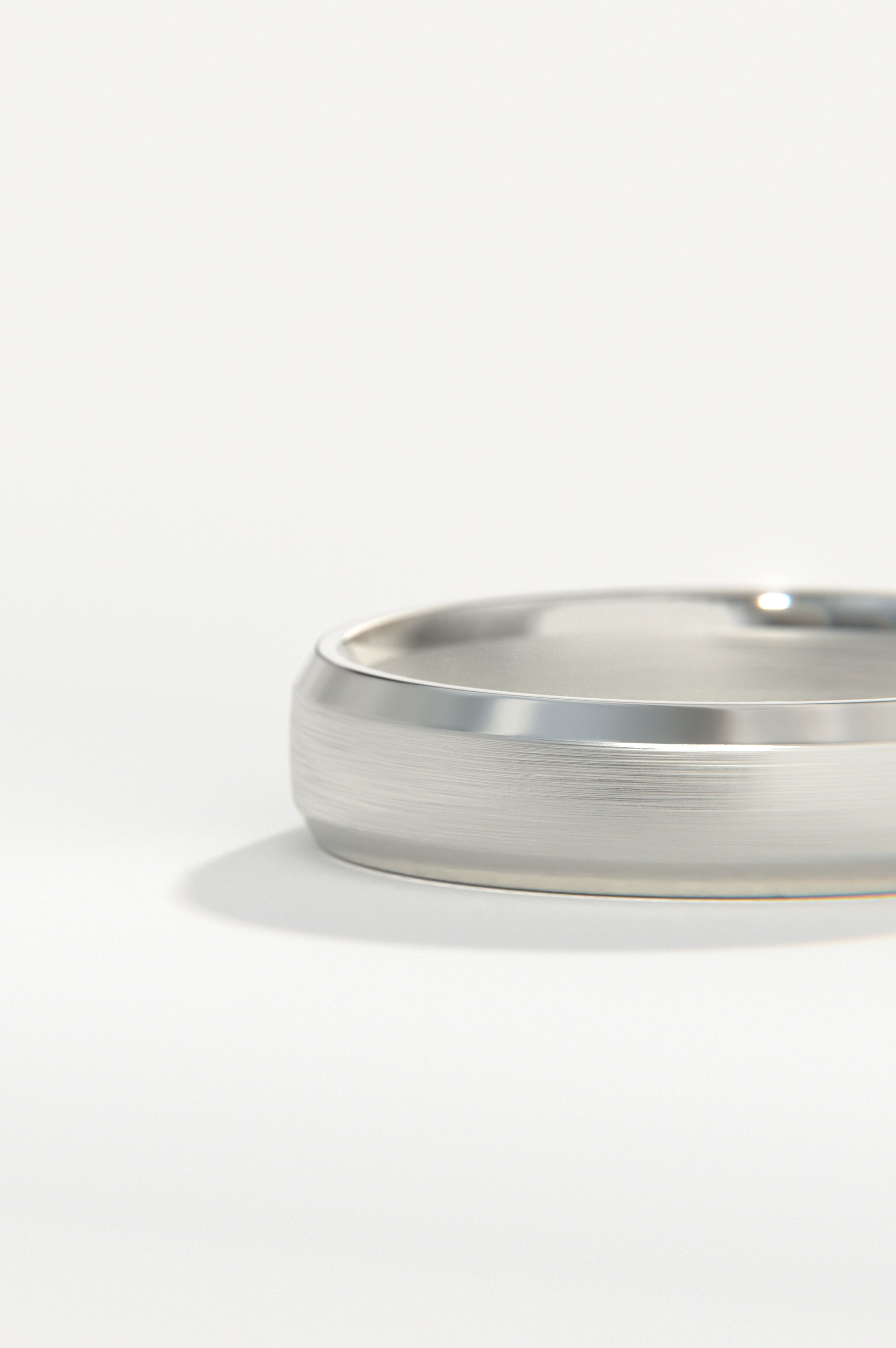 Wide Collar - Brushed White