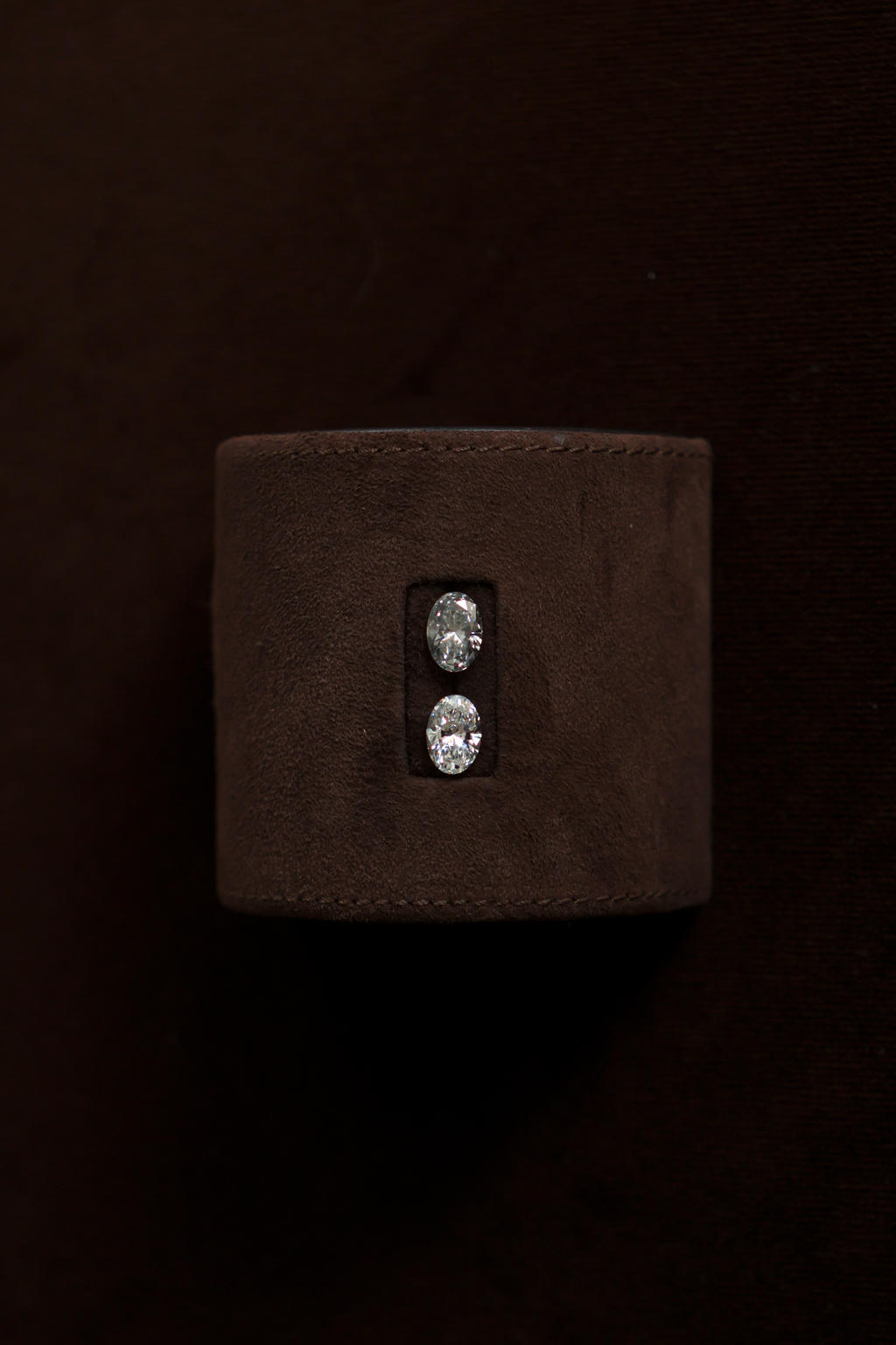Grey tinge found in cheaper, poorly grown lab diamonds — hard to see in 360 diamond videos.